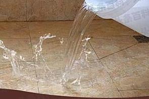 仁怀漏水维修 免砸砖防水材料该如何施工
